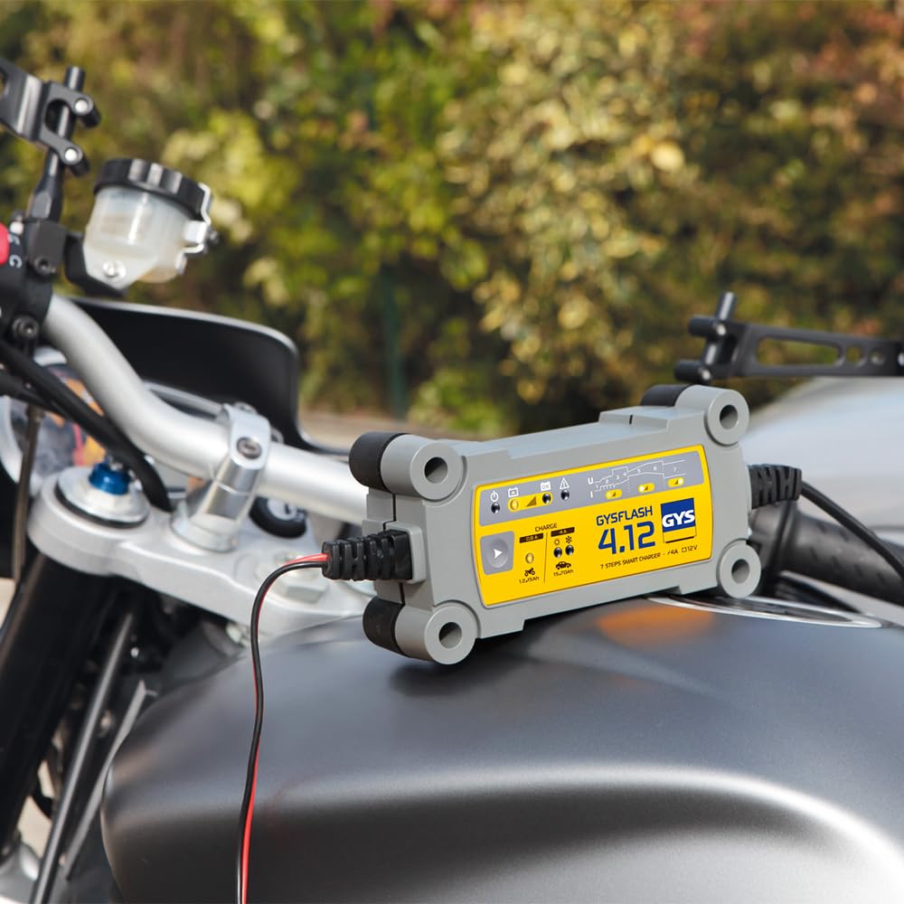GYS, GYSFLASH 4.12, Chargeur de Batterie Intelligent Plomb (VRLA, AGM, SLA, Gel, Liquide, EFB), 0,8A/4A, Véhicules 12V (Moto, Voiture), Maintien de Charge Sécurisé, Désulfatation, IP65