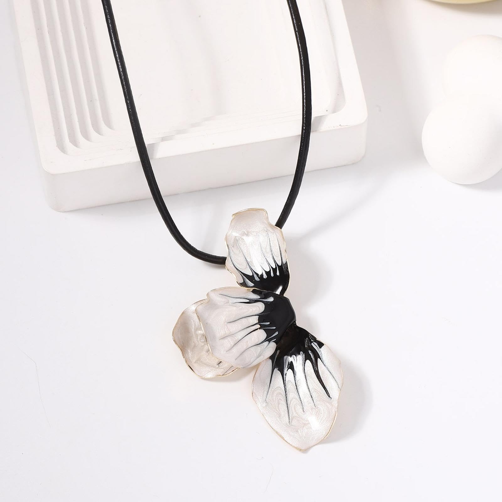 Anhänger Kette Männer Frauen Juwely Bohemian Retro Oil Drop Blütenblumungs Halskette