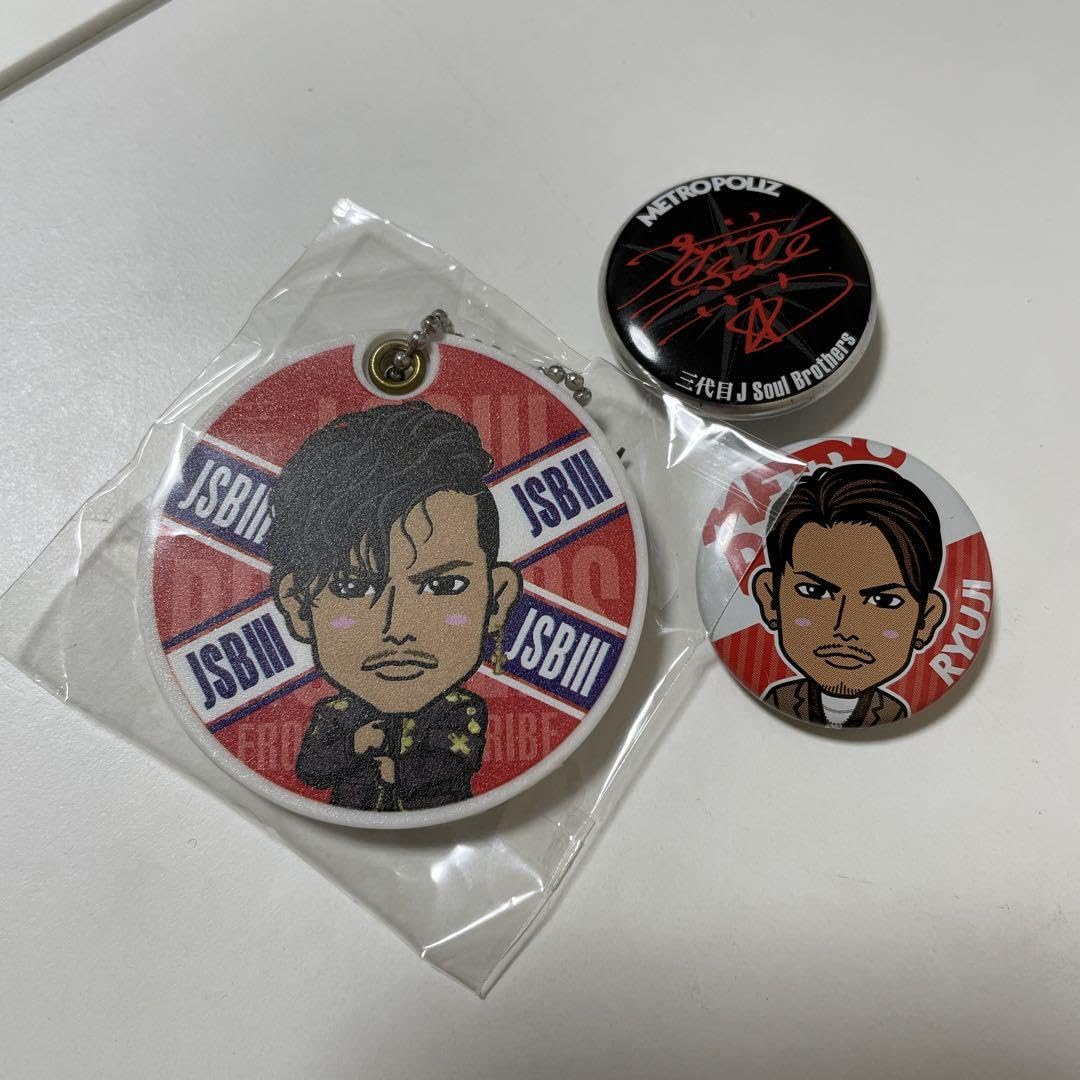 EXILE ミニ缶バッジ 1つ100円！