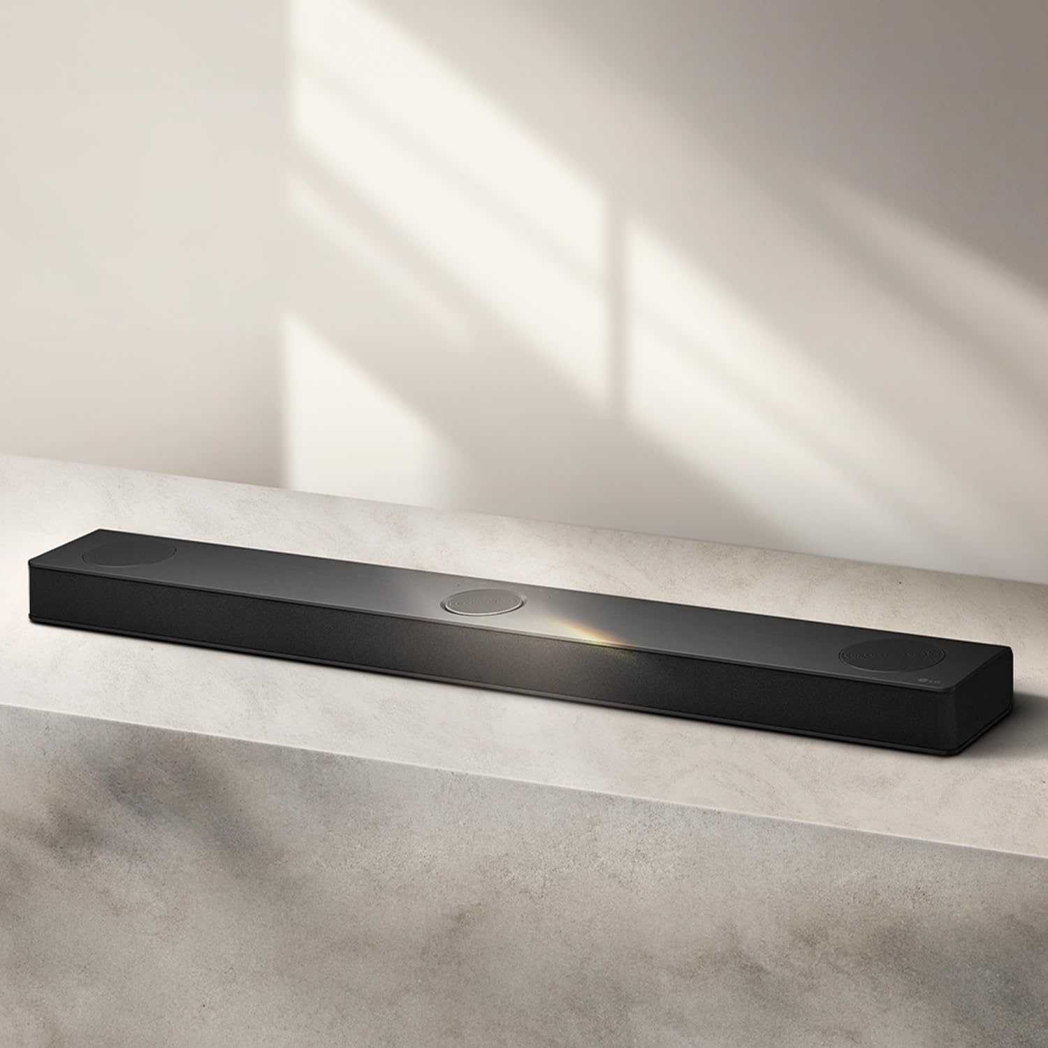 LG DS80TR 5.1.3 Dolby Atmos Soundbar (580W) mit kabellosem Subwoofer & Rücklautsprechern (Wow Cast, HDMI, Bluetooth) [2024], Schwarz
