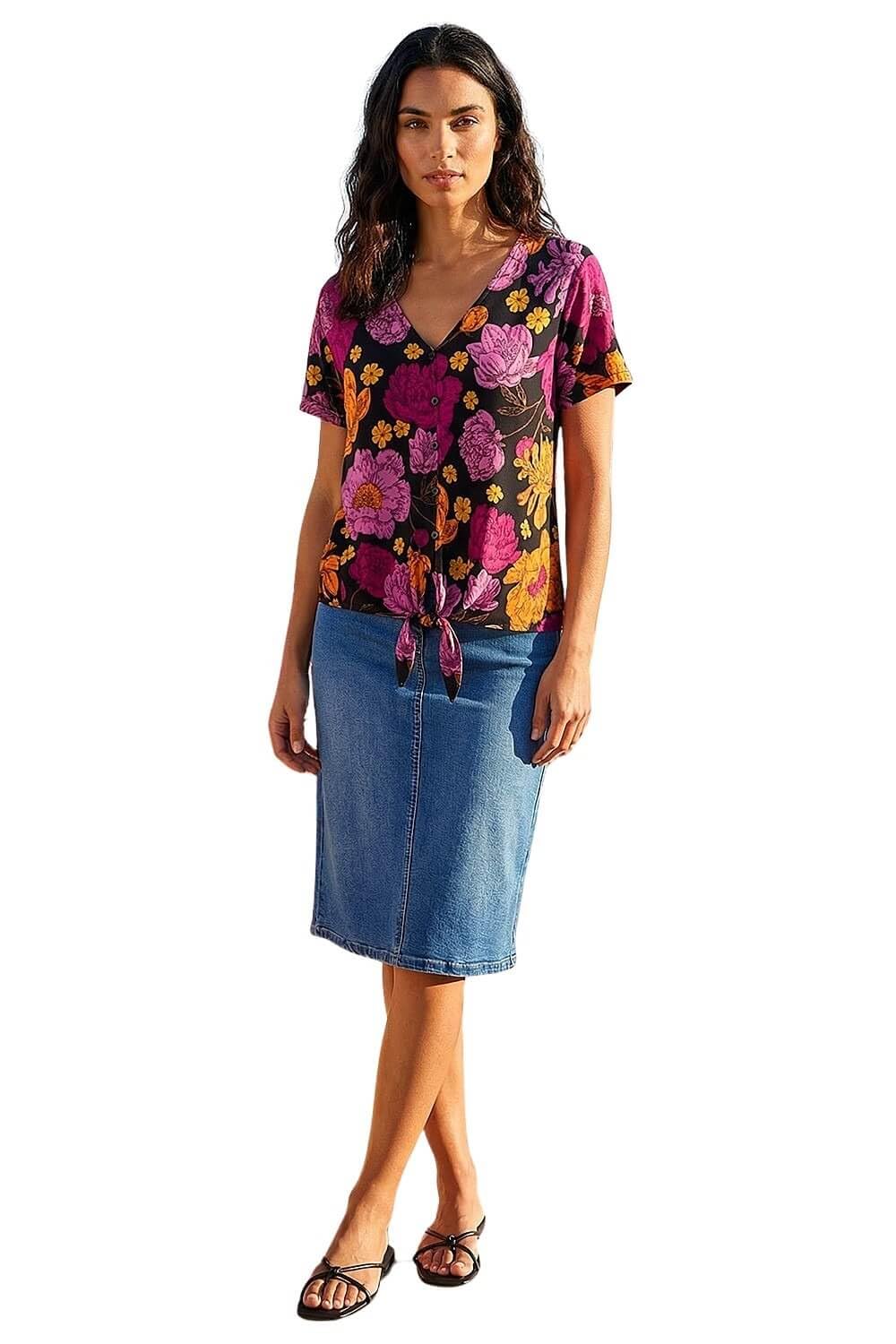 Roman Women's Black Floral Print Tie Front Shirt In | : Size 20