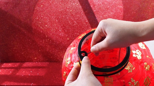Image of Geelin 6 Pcs Chinese 2026 New Year Lanterns Golden Fu Red Party Lanterns Festival Red Lamp Shade Traditional Hanging Chinese Party Decorations for Spring Festival Celebration(10 Inch)