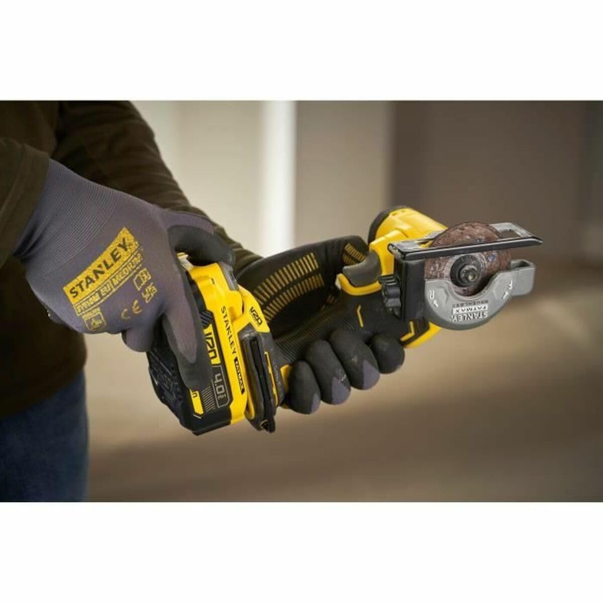 STANLEY FATMAX Herramienta de Corte Inalámbrica 18V V20, Motor sin Escobillas, 76 mm, No incluye cargador ni batería, SFMCM300B-XJ