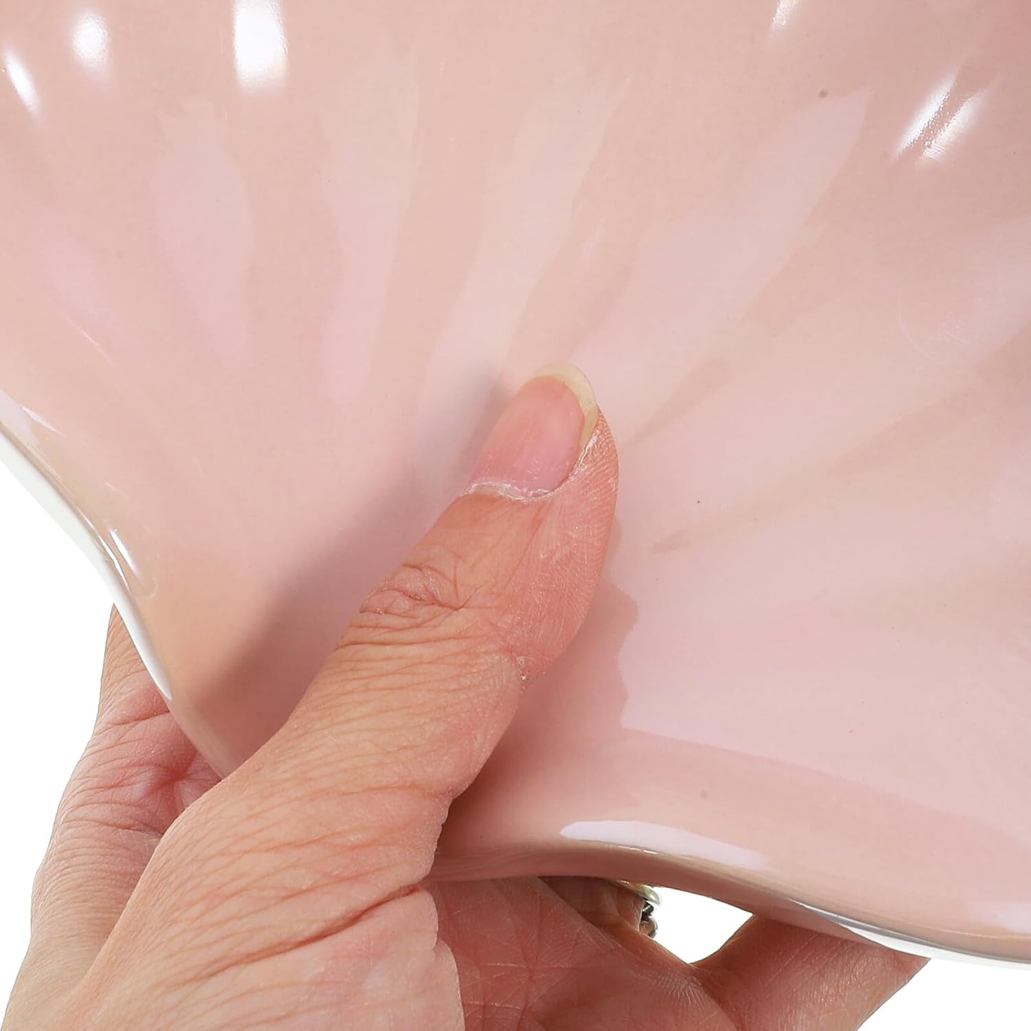 Ceramic Shell Shape Self-draining Soap Dish Holder for Bathroom and Kitchen Sink Reusable Pink Pearl Glazed Soap Tray for Shower and Countertop Organization