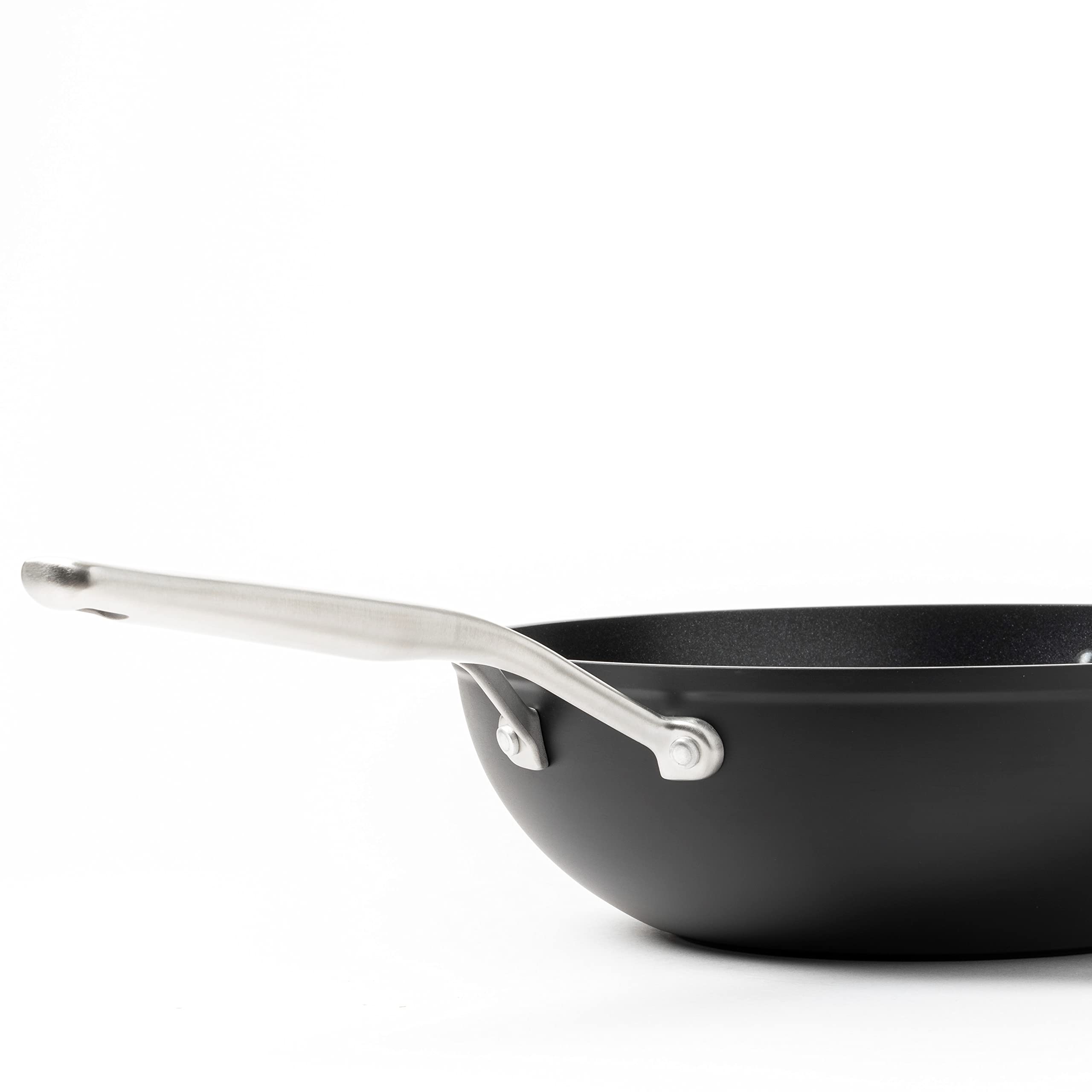 KitchenAid Forged Hardened Aluminium Padella Wok Antiaderente in Alluminio Forgiato Indurito, Adatto a Tutti i Tipi di Fornelli, Induzione, Forno e Lavastoviglie, 30 cm/5 litri, Nero