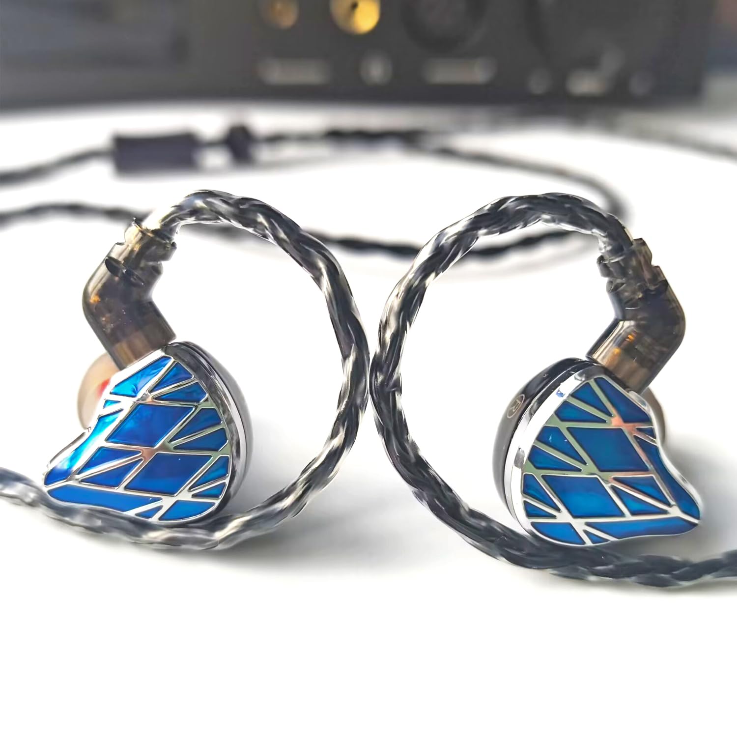 Auriculares intraurales con cable chapado en plata de 16 núcleos, controlador de doble cámara con cable, auriculares híbridos IEM HiFi para músicos Singer Studio, cable desmontable para