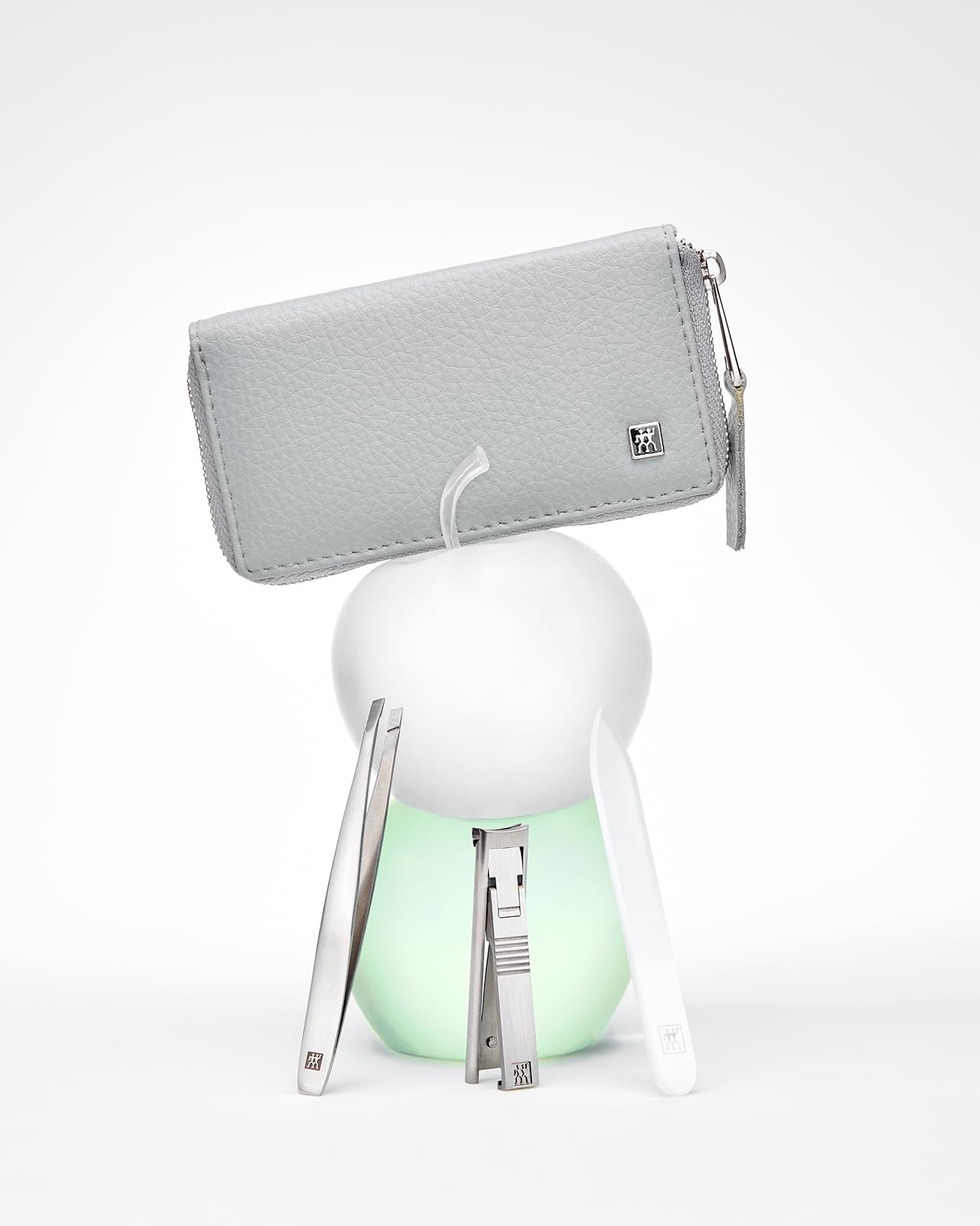 ZWILLING Maniküre- & Pediküre-Set 3-teilig im veganen Apfelleder-Etui, Reise-Nagelpflegeset inkl. Nagelknipser, rostfreier Edelstahl, Grau, Premium