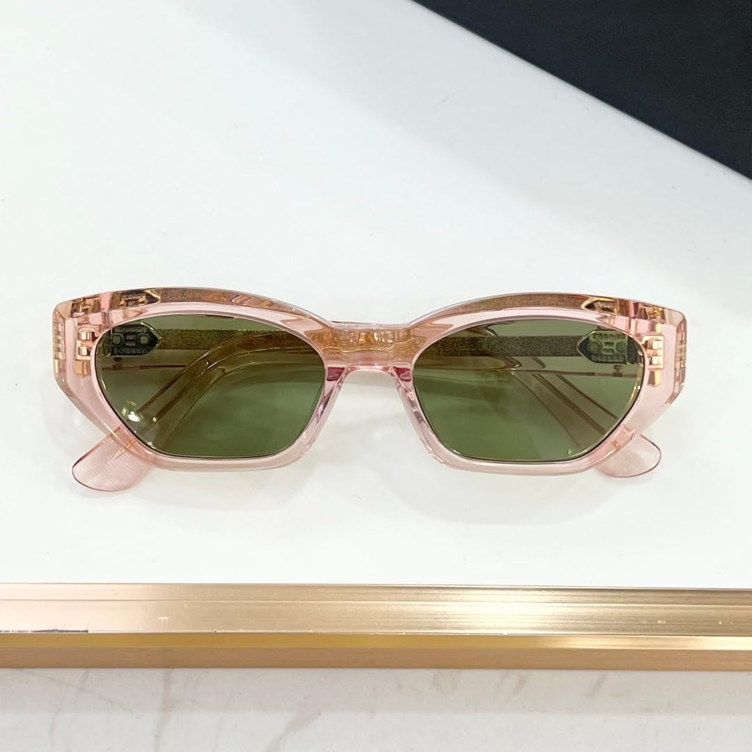Gafas de sol con montura gruesa de acetato y protección UV400.