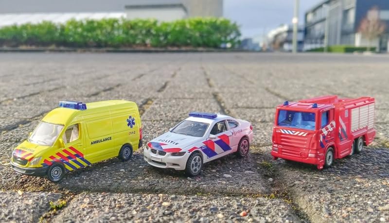 Siku Kit d'appel d'urgence Pays-Bas : stop aux jouets fragiles avec ces véhicules de secours en métal - 2