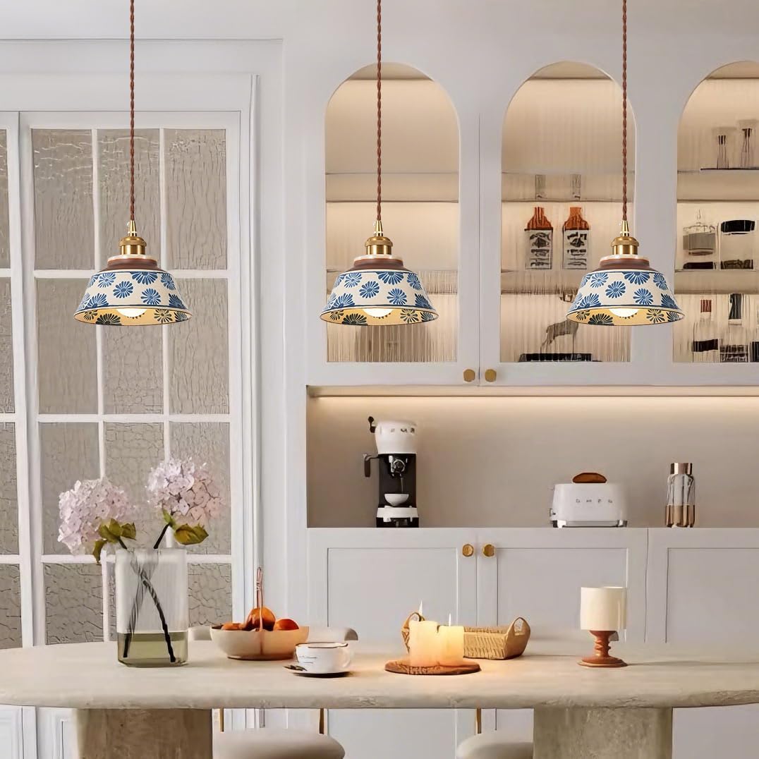 Blue and White Porcelain Pendant Light Vintage Glass Farmhouse Pendant Lighting Kitchen Island Antique Chandelier Nordic Ceramics Modern Hanging Lamp for Dining Room Bedroom Restaurant