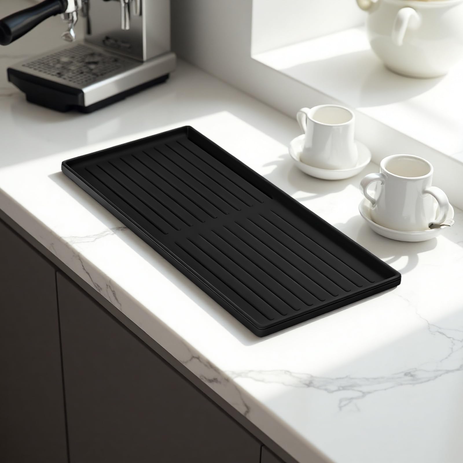 2 Stk. Silikon-Kaffeeunterlagen-Set, mit 60 x 39,9 cm Kaffeeunterlage und 39,1 x 19 cm Abtropfmatte, rutschfest, hitzebeständig, schwarz, für Küche und Kaffeebar