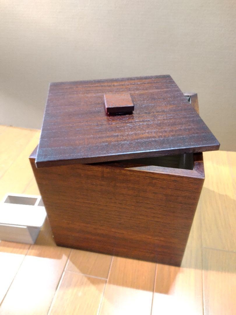 Amazon.co.jp: 漆塗り 桐米櫃(こめびつ) 5キロ用 升&すりきり板付き