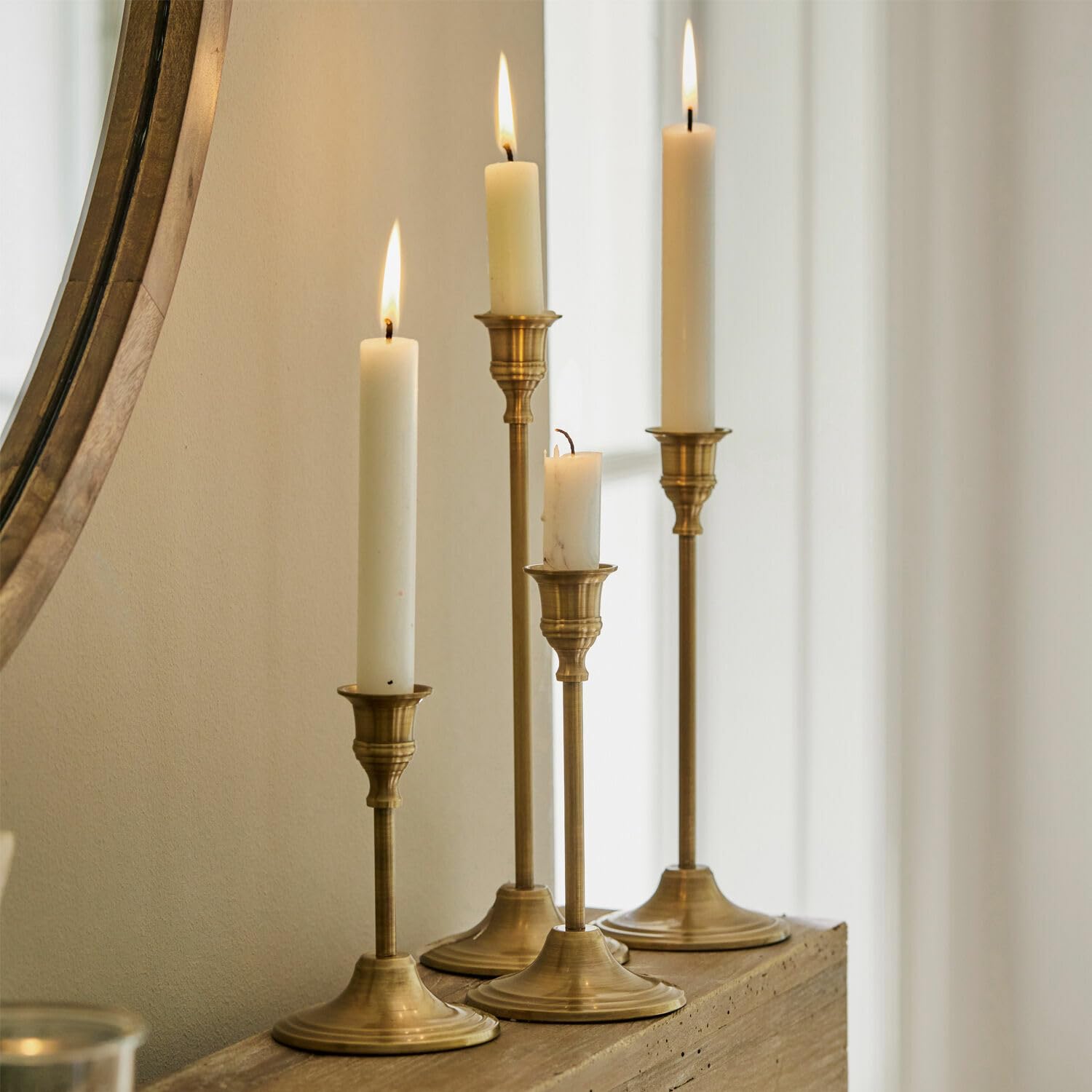 Loberon Kerzenständer 4er Set Namoris - Gold, Gold | Verschiedene Größen, Mattes Finish, Vintage-Design, Zeitlose Eleganz, Kerzenhalter, Messing