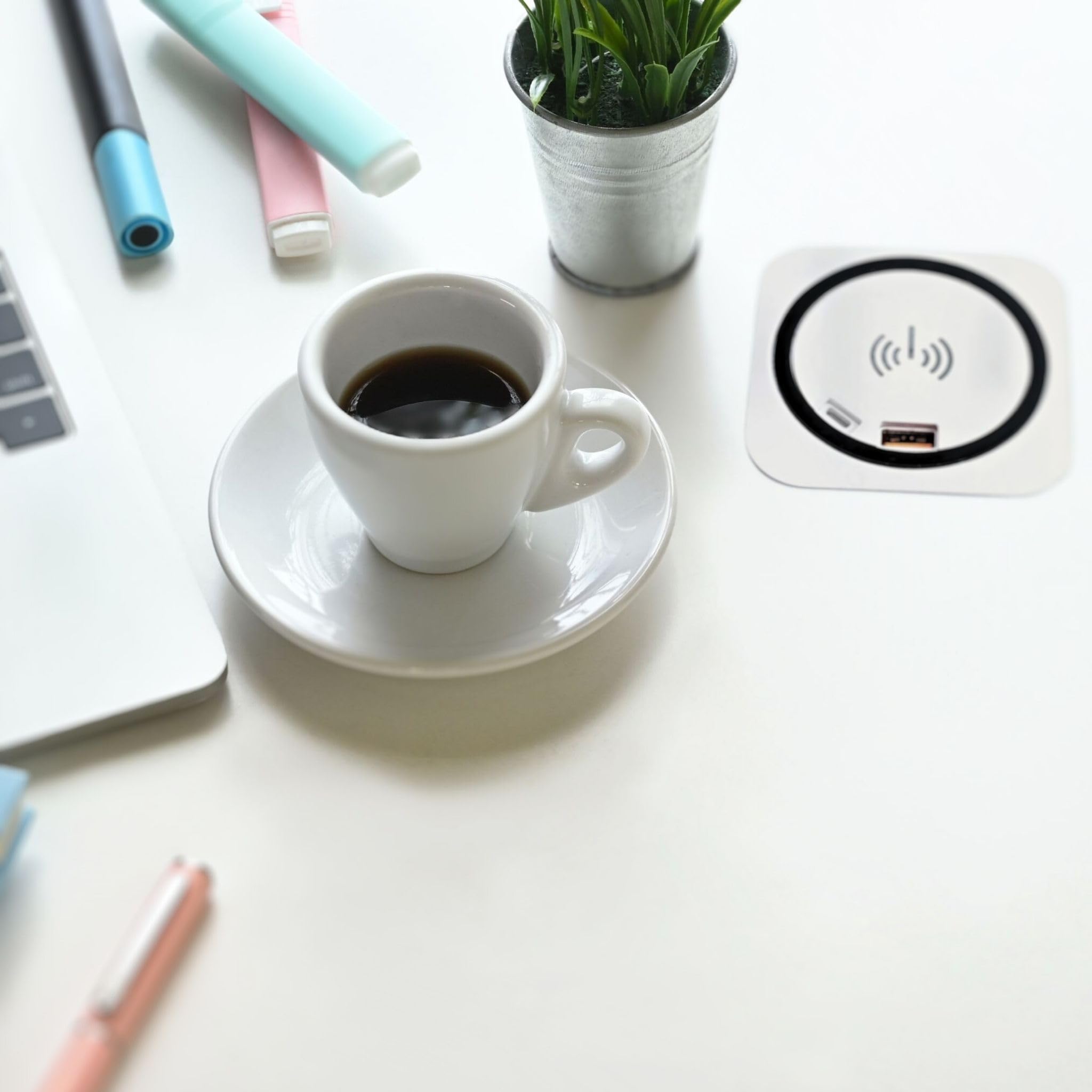 Kalb | QI szybka ładowarka do zabudowy 15 W biała 7,5 cm Ø - Smart Wireless USB Charger, port USB, port USB-C