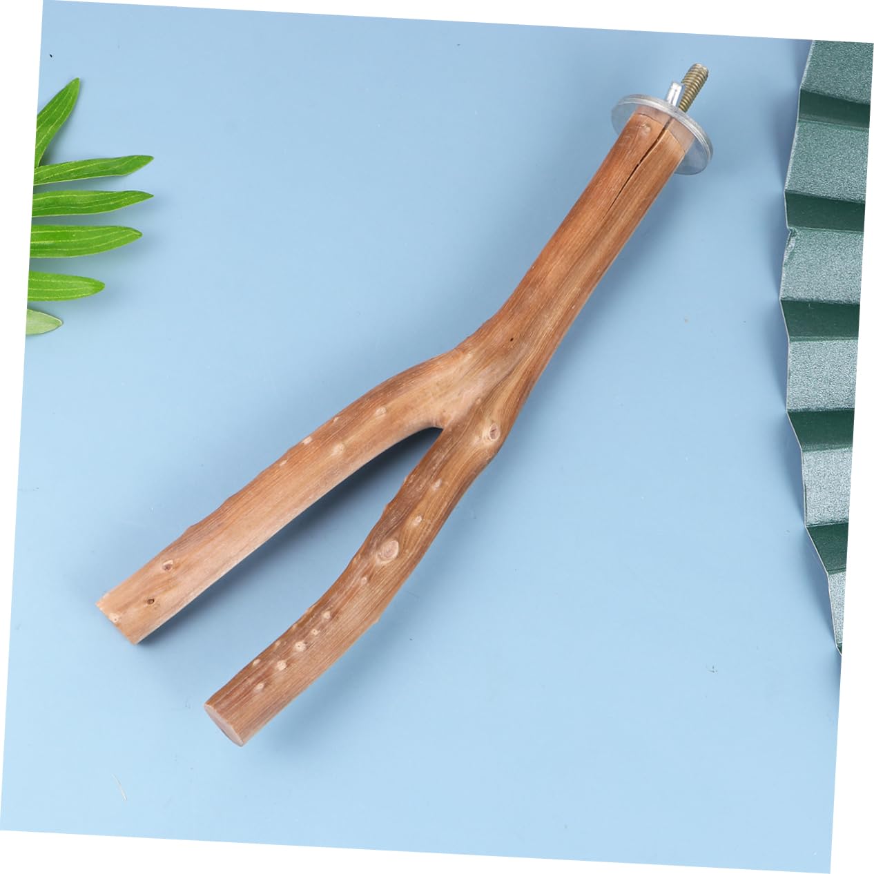 Abaodam 1pc Wooden Curved Stand for Parrots S Durable Wood Perch Stick for Claw Grinding and Perching Random Color Bird Cage Accessory for Pet Birds Random Color