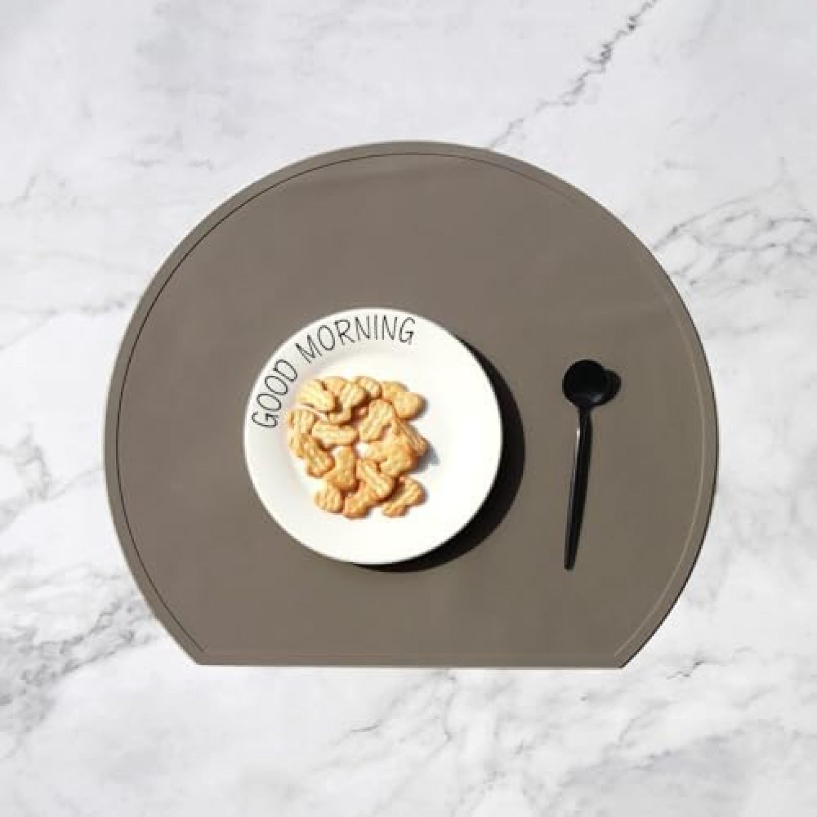 Set de table en silicone demi-cercle marron café lavable 38x33 cm