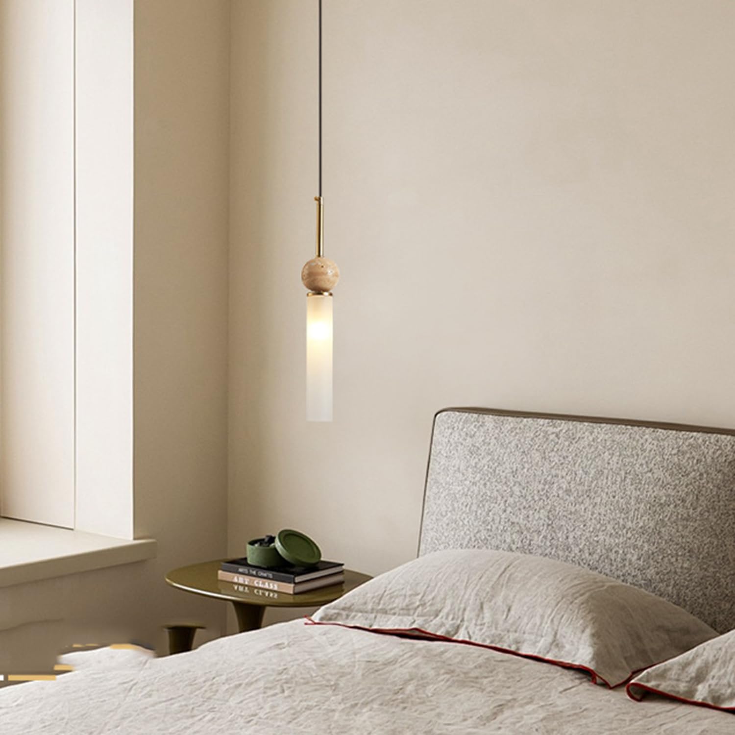 Lampada a sospensione con paralume in travertino naturale e acrilico