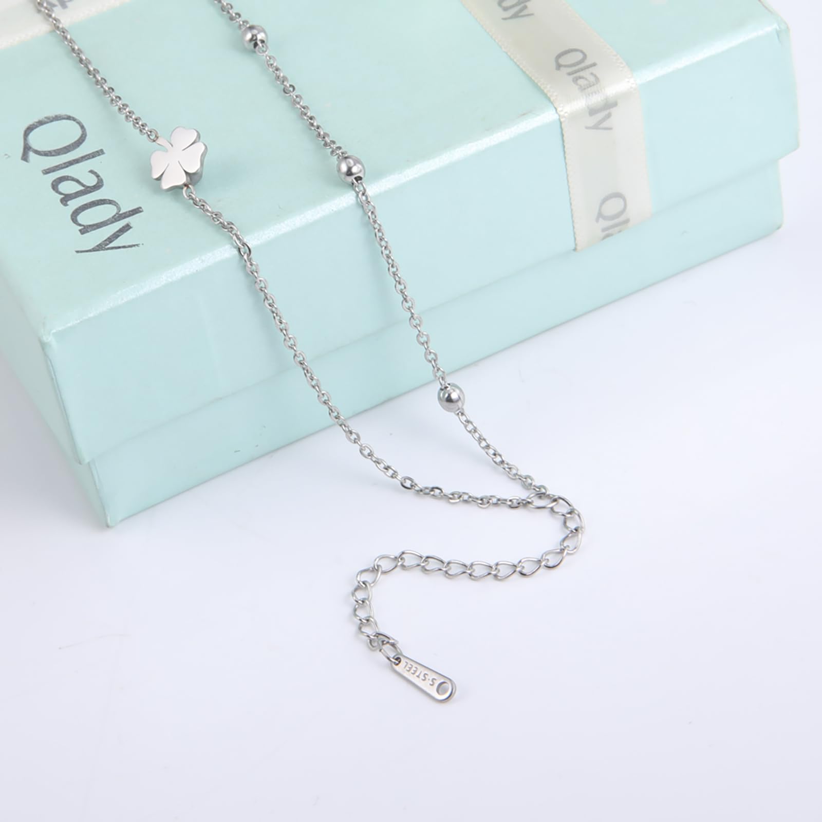 VASSAGO Bracciale da donna con quadrifoglio, in acciaio inox, con quadrifoglio, portafortuna, alla moda, idea regalo per le donne