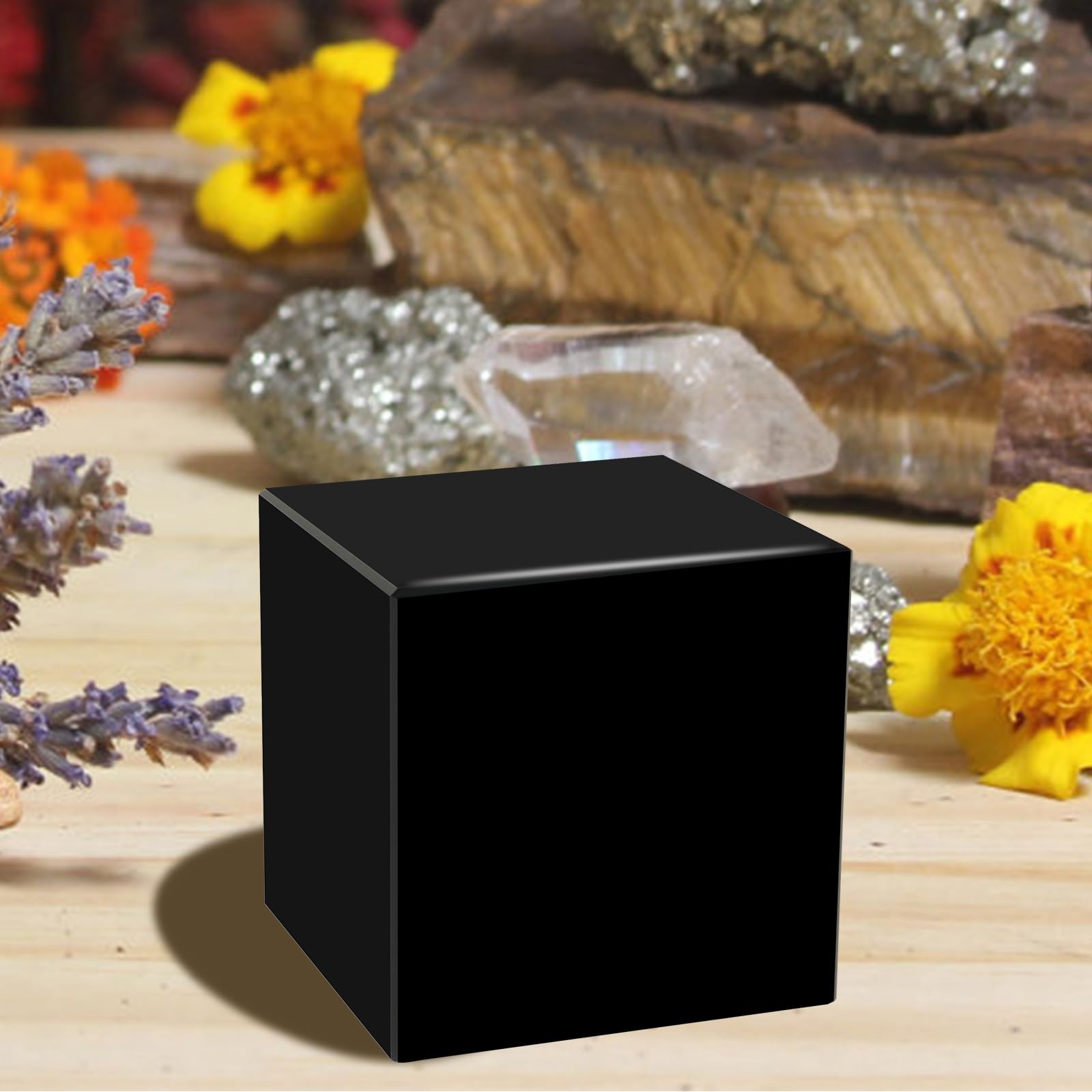 Qinglang Black Obsidian Cube Crystal Stone Natural Obsidian Quartz Crystals Handmade Obsidian Square Elegant Obsidian Crystals Decor For Home Decoration, Meditation, Yoga, Chakra Balancing(5Cm)