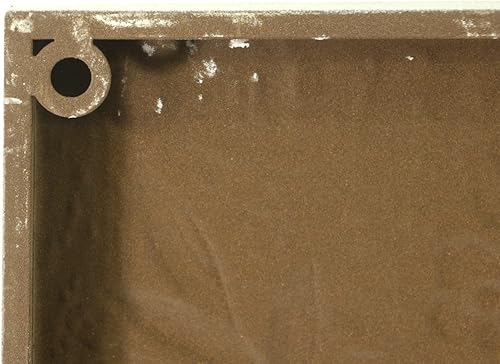 Miniatura 2 de Creative Co-Op Arte de pared de metal en relieve con flores en jarrón, blanco envejecido