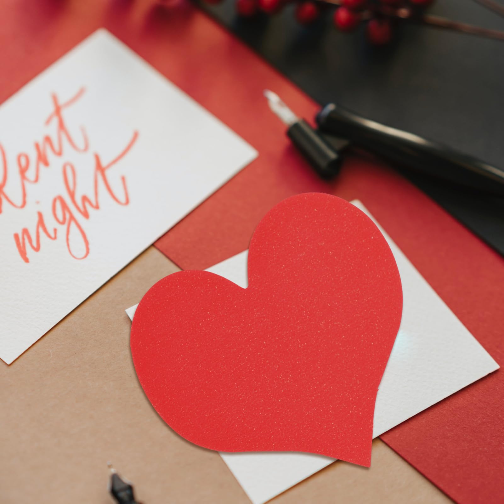 NUOBESTY 4 Set Carta D'amore Biglietti D'auguri Vuoti Piccole Carte Vuote Insegna Al Neon Decorazione Muro Wall Decor Carta Del Cuore Kit Di Biglietti Di San Rosso 100 Pezzi * 4