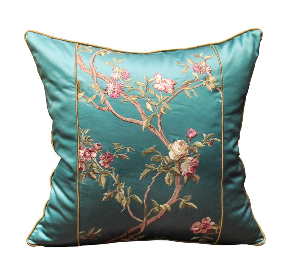 Taie d'oreiller broderie chinoise pour créer un salon zen et chaleureux