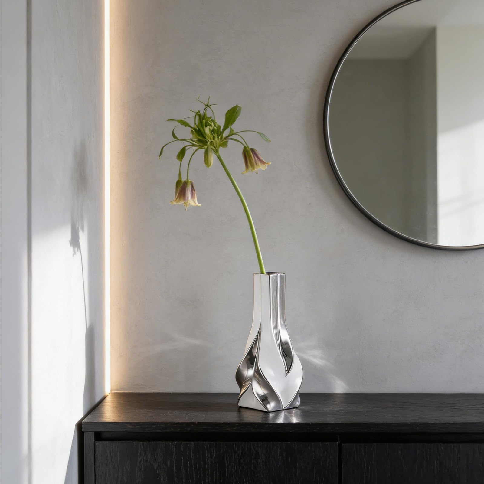 Jarrón de cerámica blanco y plateado de 10.6 pulgadas de alto, decoración moderna y elegante para el hogar, sala de estar, centro de mesa, escritorio, oficina, perfecto para hierba de las