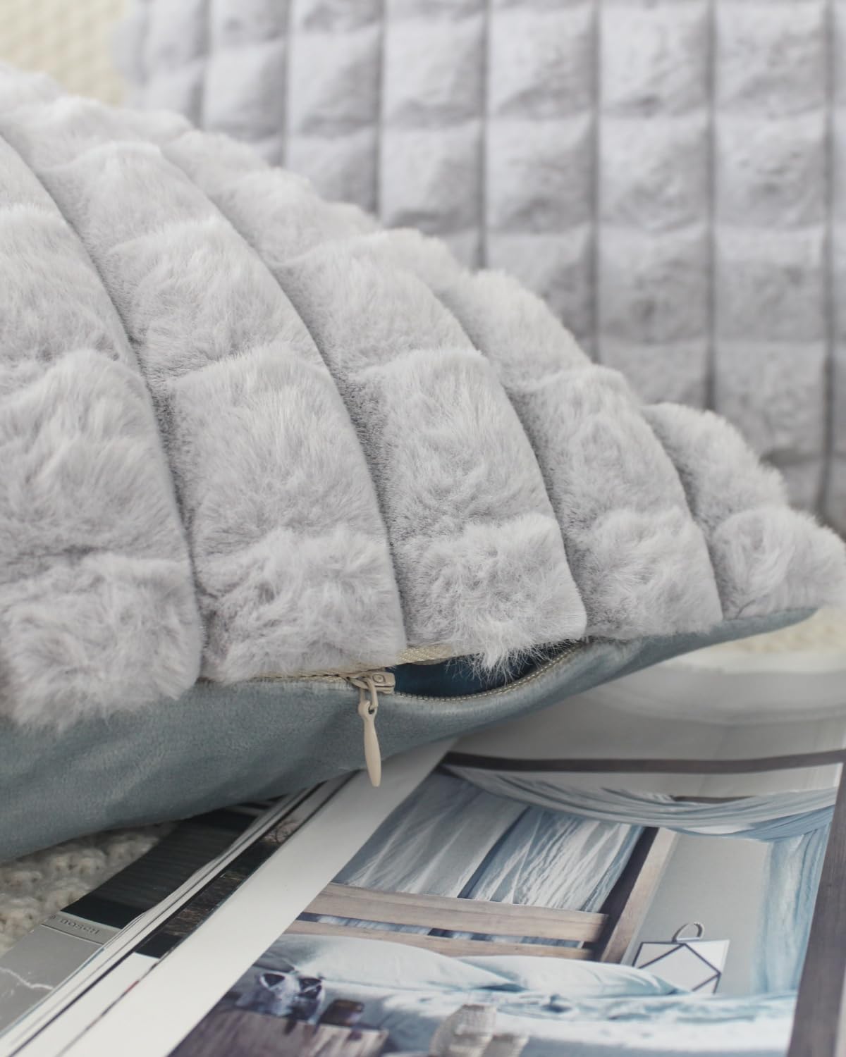 OYIMUA Fluffy Silver Grey Cushion Covers 50cm x 50cm Faux Fur Cushion Cover 20x20 inches Set of 2 Pillow Cases Soft Plush Sofa Cushions Living Room Modern Moroccan Covers - Image 2
