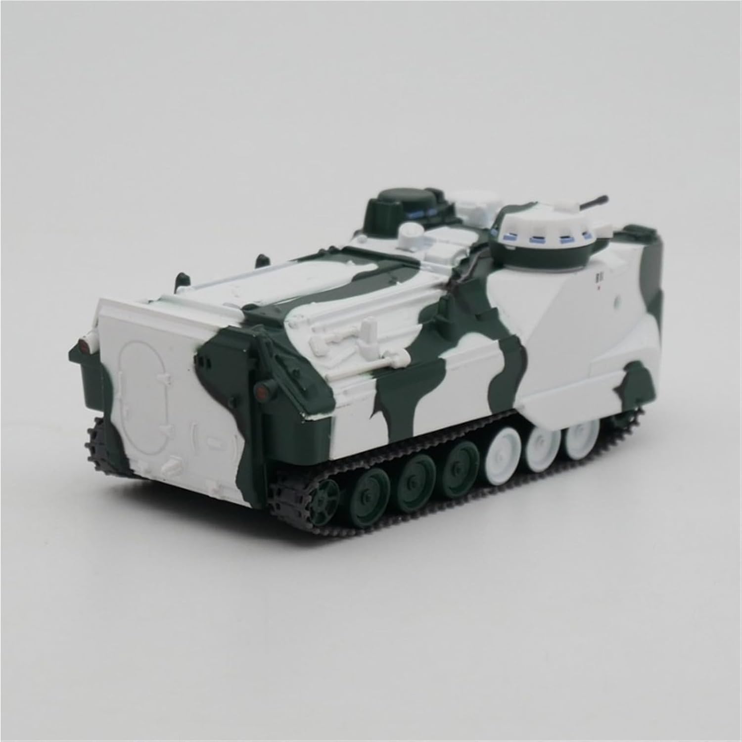 Realistic Tank 1:72 AAVP7A1 Tracked Amphibious Assault Vehicle Model Toy Static Tank Model