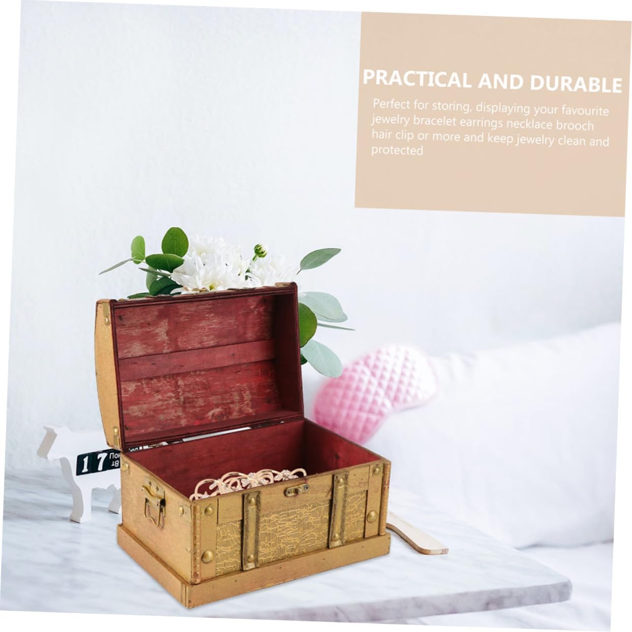 ERINGOGO 1Pc Vintage Wooden Treasure Chest Jewelry Storage Box with Lock Retro Decorative Box for Keepsakes Multi Functional Organizer for Jewelry Stationery and More