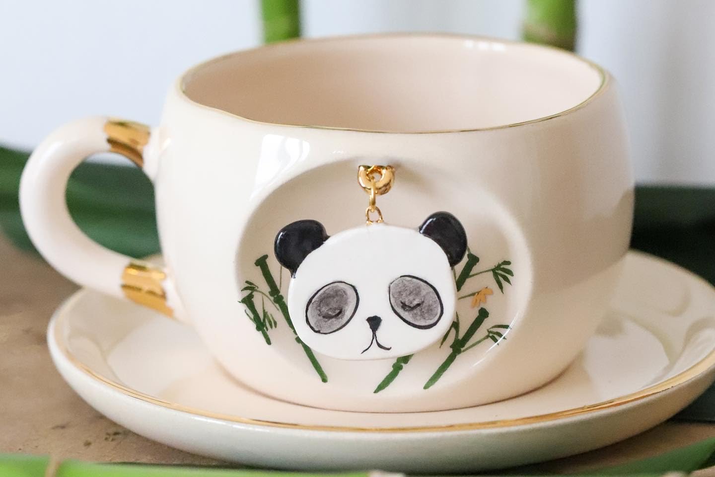 BSK Ceramics Handmade El Yapımı Seramik Doğa Serisi Altın Vurgulu Çay Kupası 230 ml, Nesli Tükenmekte Olan Hayvanlar Farkındalık, Hayvan Severler İçin Panda Temalı