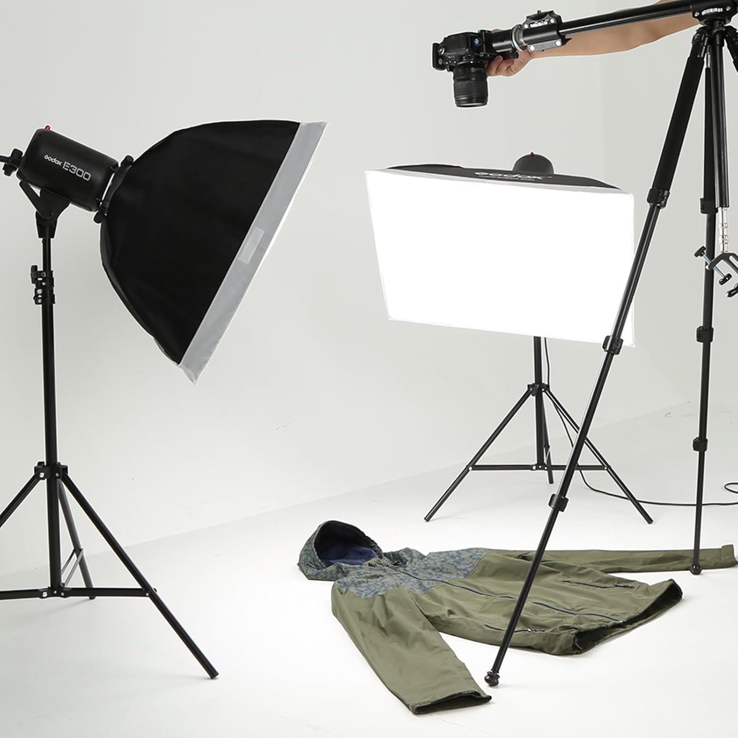 Godox E300 ストロボ スタジオ用3灯三脚アンブレラ付 GODOX アンブレラソフトボックス3種 発売開始のご案内 | KPI