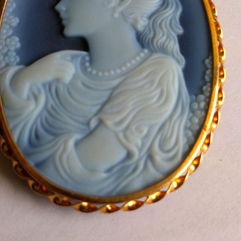 ✤ストーンカメオブローチ✤K18✤2way✤真珠のネックレス✤ ✤ストーンカメオブローチ✤K18✤2way✤真珠のネックレス✤