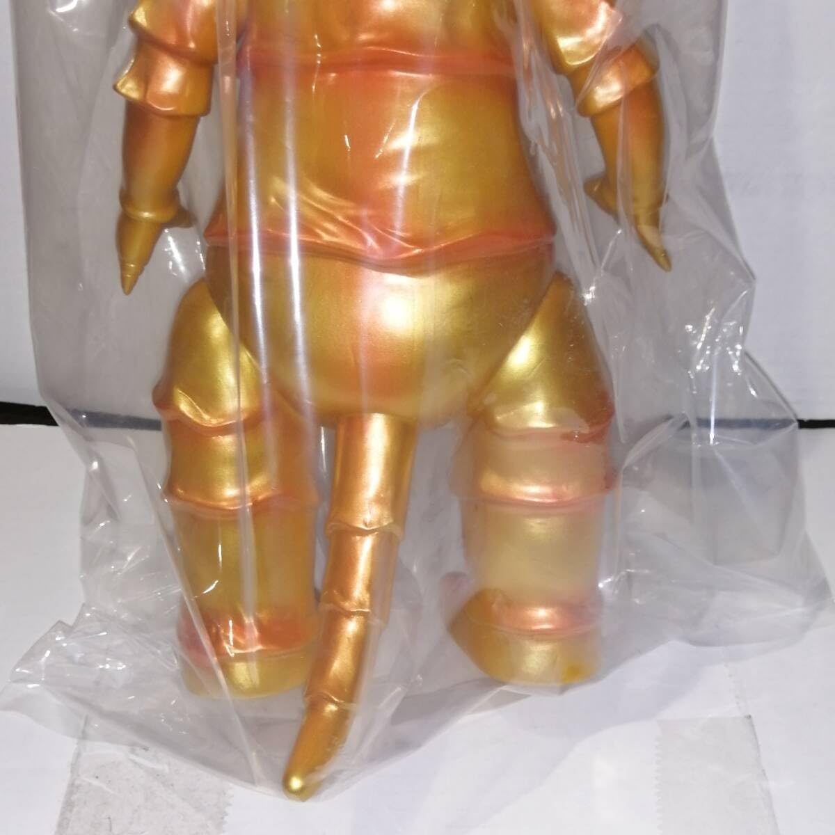 ブルマァク BULLMARK/ソフビ /大カネゴン/パールゴールド｜墓場の画廊 