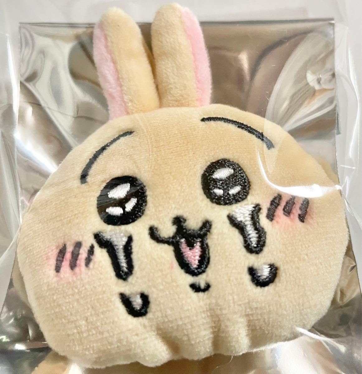 ちいかわ ナガノキャラクター ぬいぐるみ マスコット お顔バッジ うさぎ セット Amazon.co.jp: ナガノのくまと仲間たち ちかわ うさぎ 涙目 おかお