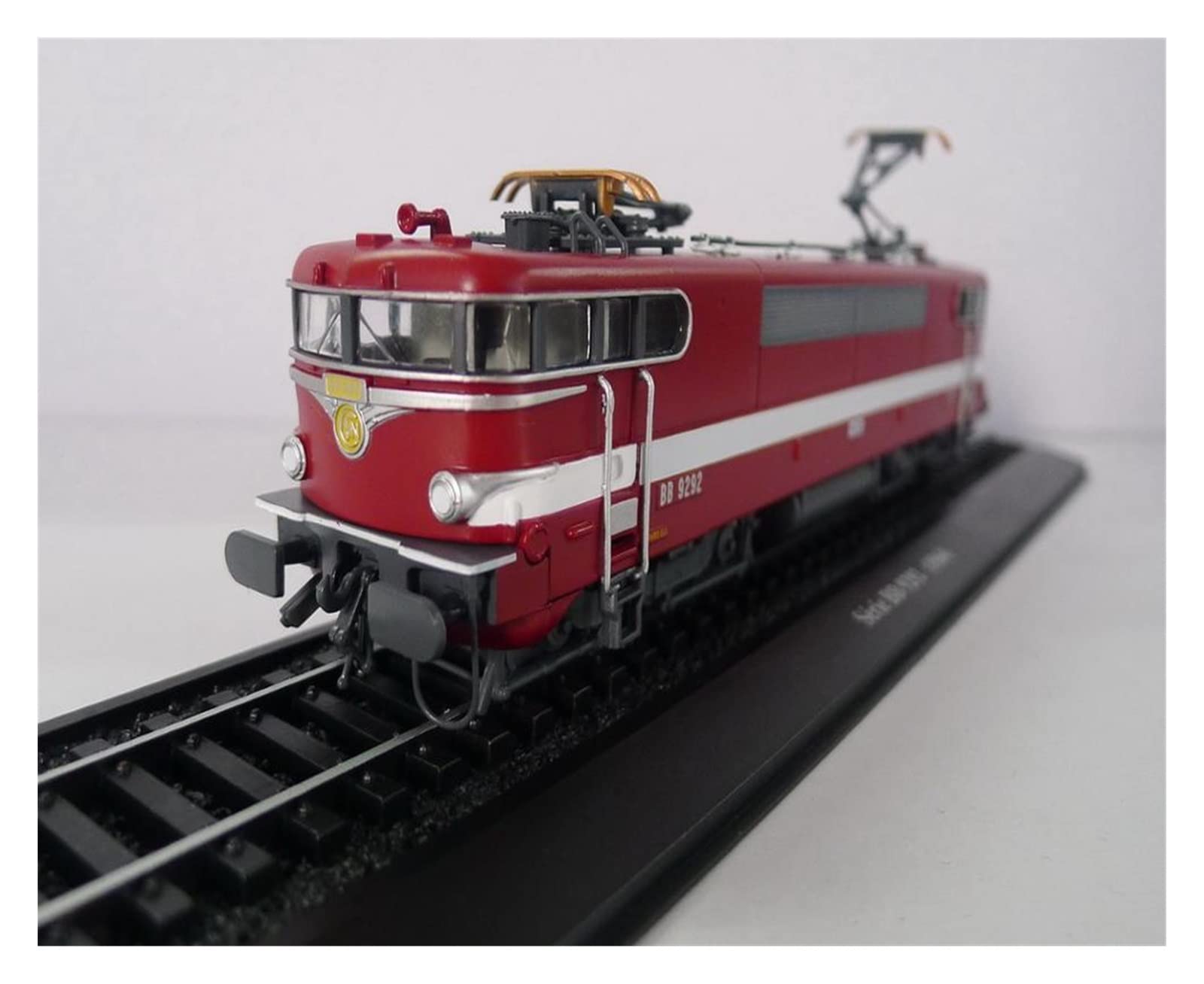 Amazon.co.jp: Atlas Série BB 9292 (1964) Train 1/87 Diecast
