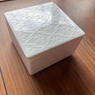 波佐見 ハサミ焼き 白 角蓋物 縁起柄 松 お正月