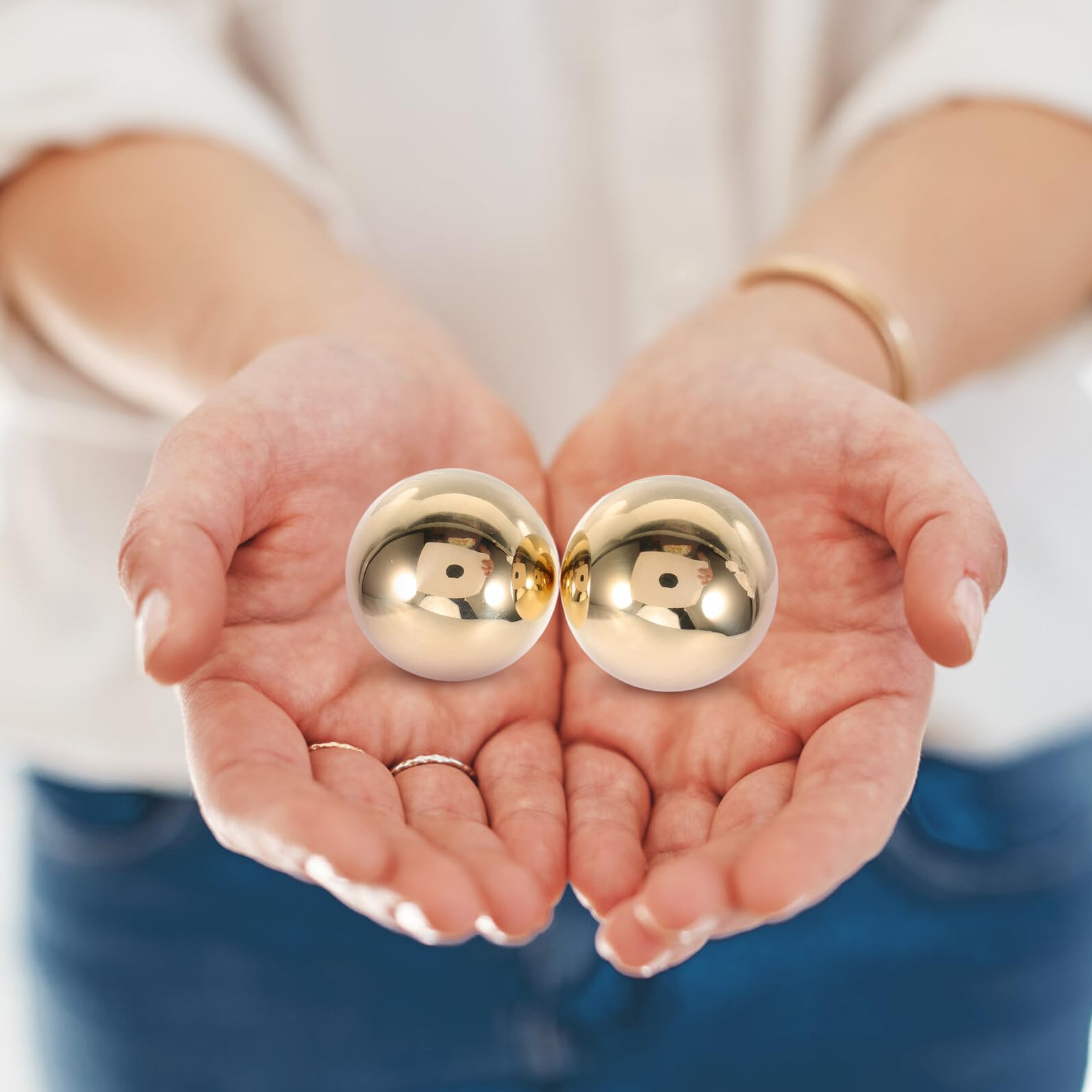 UPKOCH 2 Balones de Masaje de Mano de Latón Dorado, Bolas de Metal Portátiles para Ejercicio y Relajación Muscular, Tamaño Compacto para Uso Práctico Diario