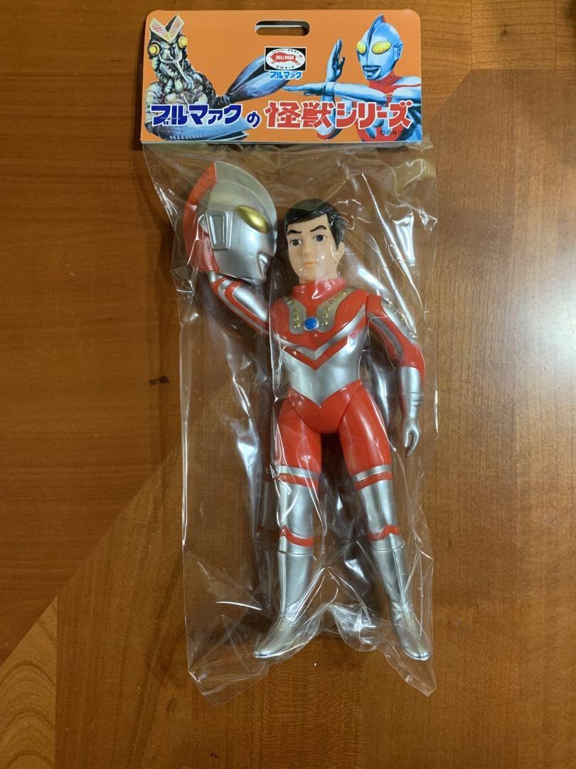 ブルマァク　ゾフィー　面取れ　マスク取れ　ソフビ Amazon.co.jp: ブルマァク マスク取れゾフィー ウルトラマソ 面
