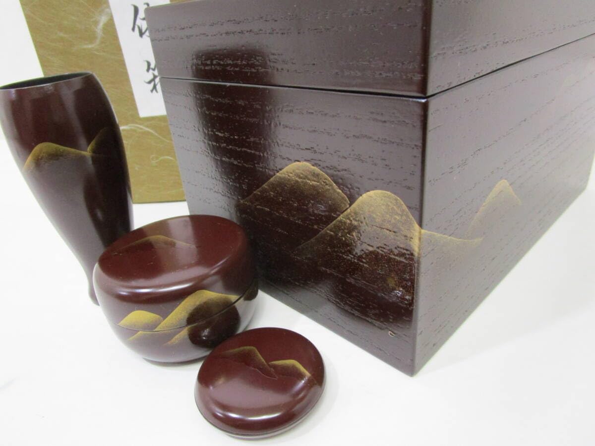 F1634 蒔絵 茶箱 利休茶箱 野点 棗 香合 茶筅筒 茶道具 Amazon.co.jp: 風流庵 桐地溜塗 遠山蒔絵 利休茶箱｛茶筅筒棗香合｝揃
