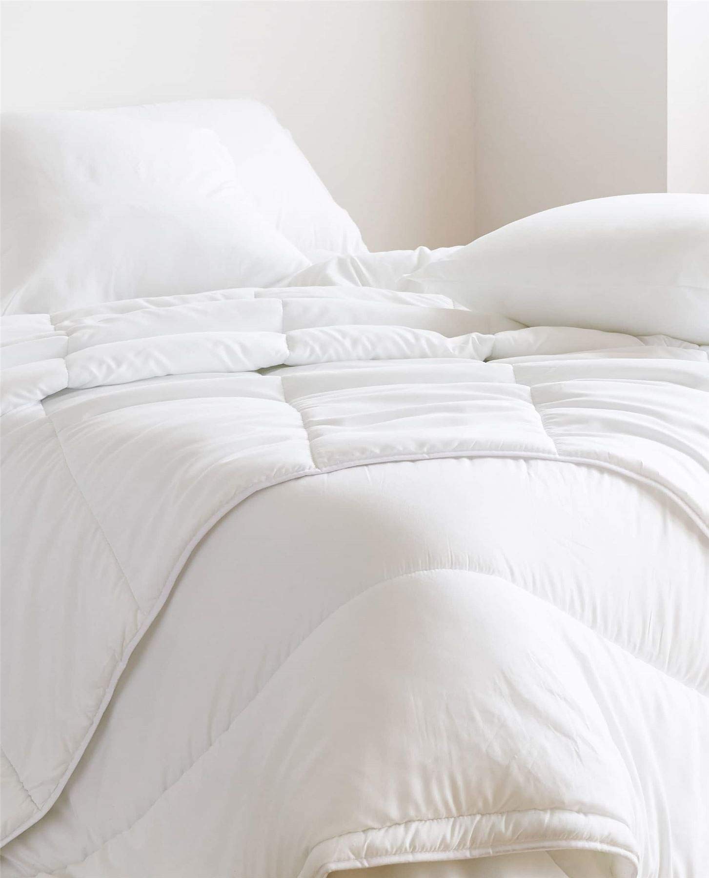 Luxury Super Soft Silky Anti-Allergy Microfibre Down-Alternative Warm Duvet Quilt Comforter, Double 4.5 Tog