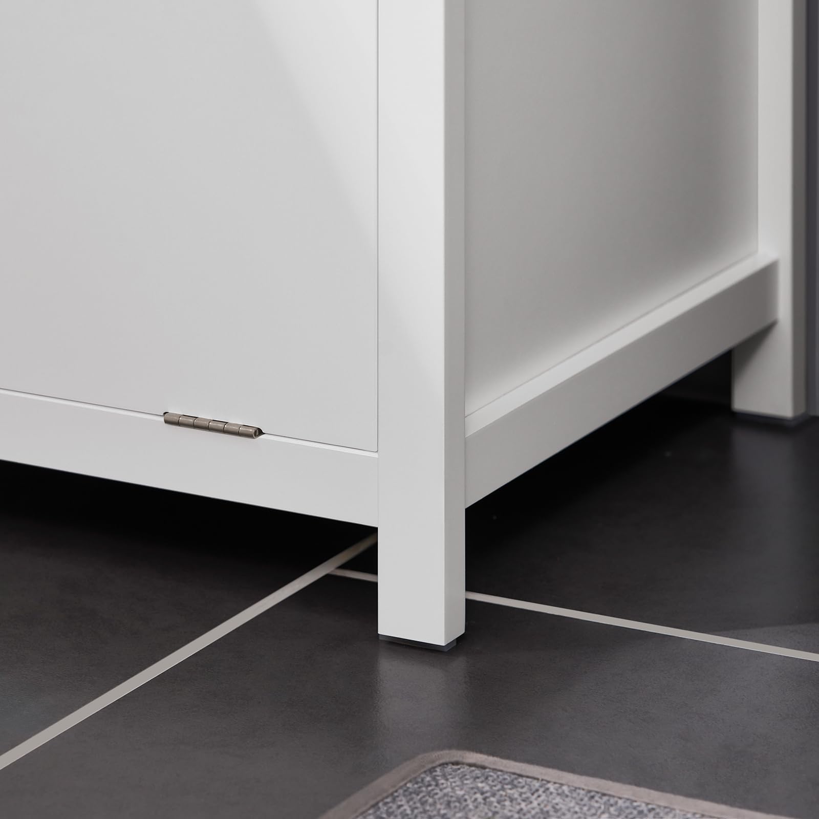 BZR96-W Wäscheschrank mit Korb, Aufbewahrungskiste für Badezimmer, B40 x T35 x H90 cm, modernes Design, platzsparender Nizer für Zuhause, Weiß