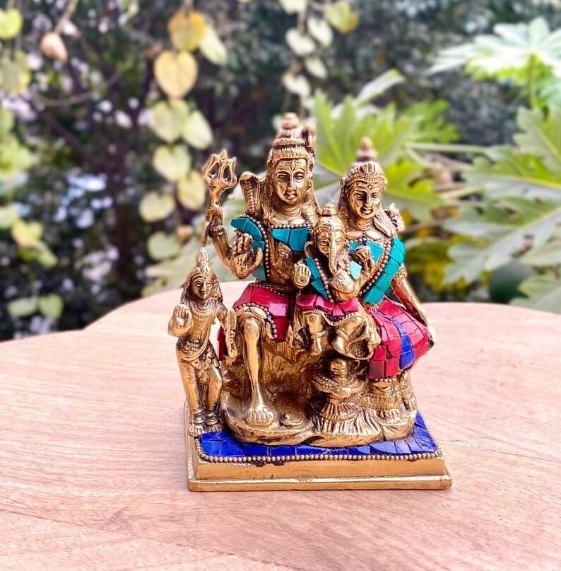 Image of Brass Shiv Parivar Statue 6 Inch Lord Shiva Parvati Kartikeya and Ganesha Murti Shiv Family Parivar Idol Statue for Home Decor Mandir Showpiece 1.5kg (Design 5)