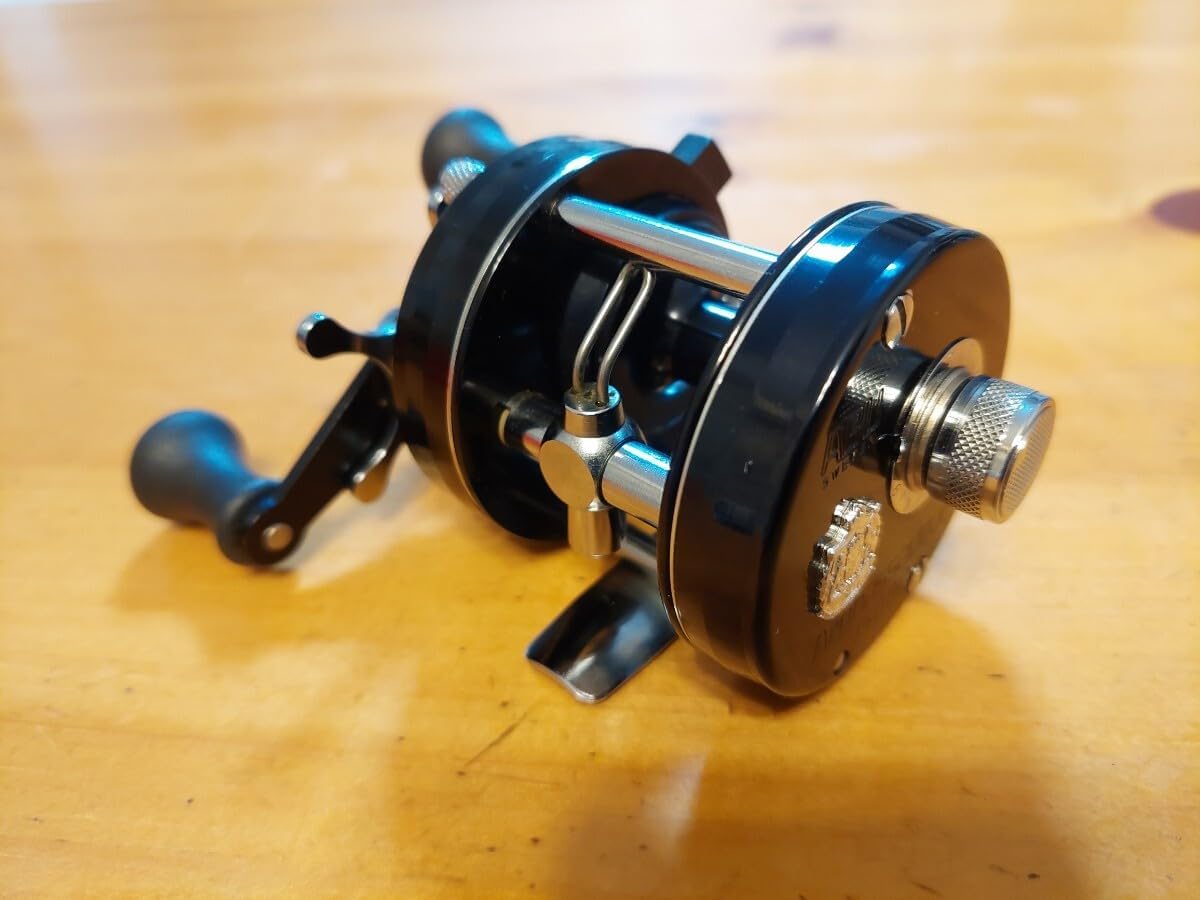 ABU アンバサダー 1500C ブラック 8908990 ブラックバス