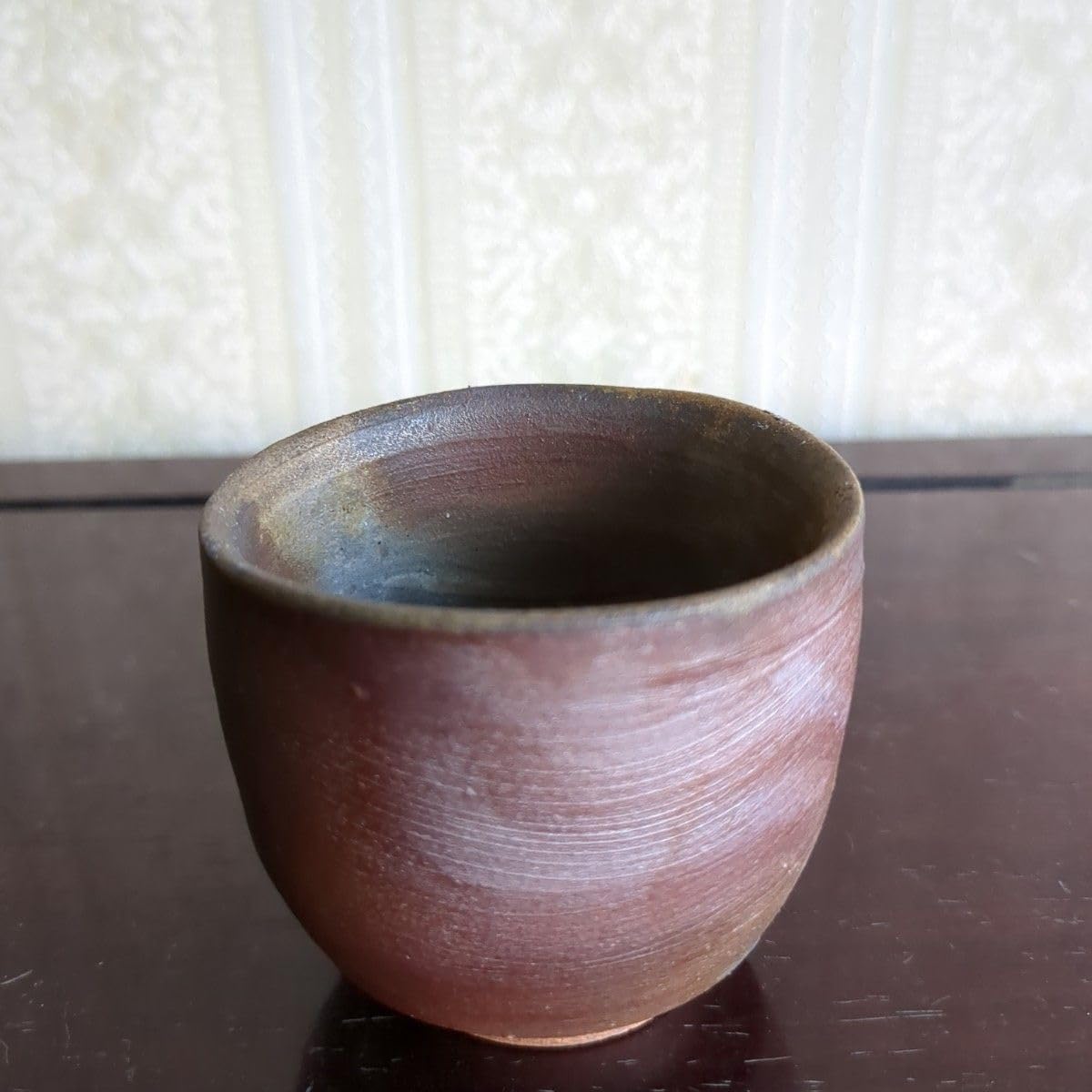 備前焼　酒器　石田安弘作　徳利　ぐい呑セット　共箱付き 備前焼 酒器 石田安弘作 徳利 ぐい呑セット 共箱付き 備前焼 酒