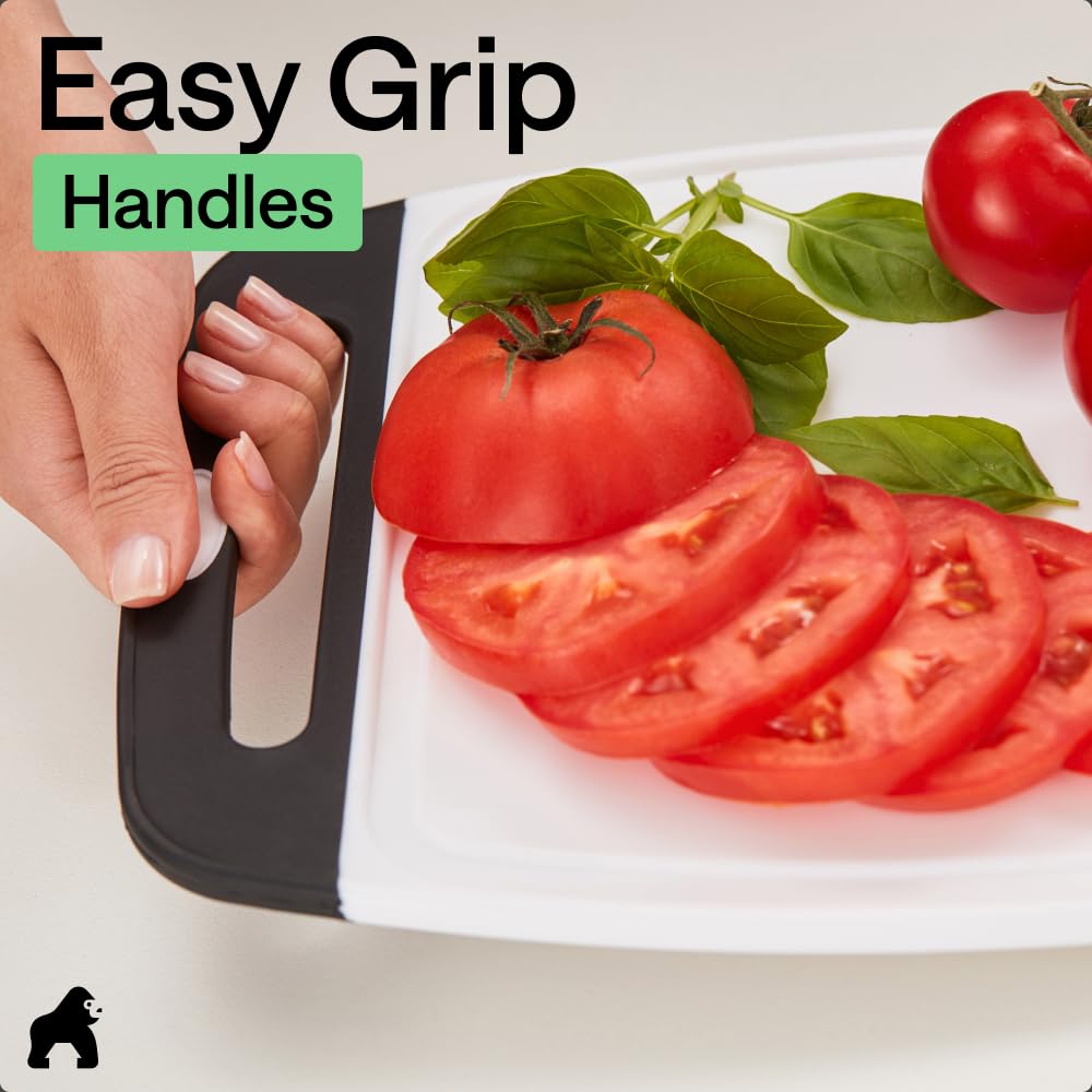 GORILLA GRIP - Tabla de cortar de gran tamaño, juego de 3 piezas, para cocina, libre de BPA, mango fácil de agarrar, apta para lavavajillas, no porosa, las tablas son extragrandes y gruesas, ranuras profundas en los bordes para atrapar líquidos | Diseño e
