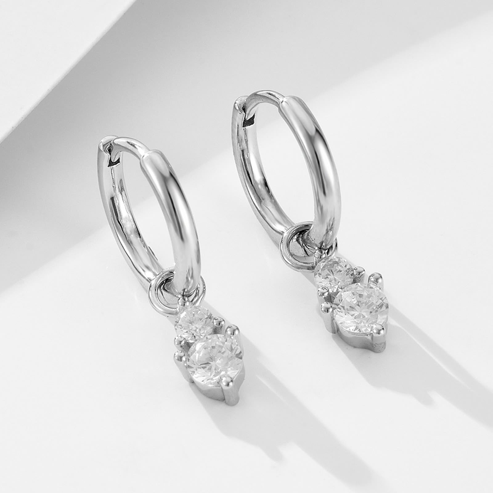 Pendientes clásicos de oro de 9 K/14 K/18 K/oro blanco/PT950 con moissanita