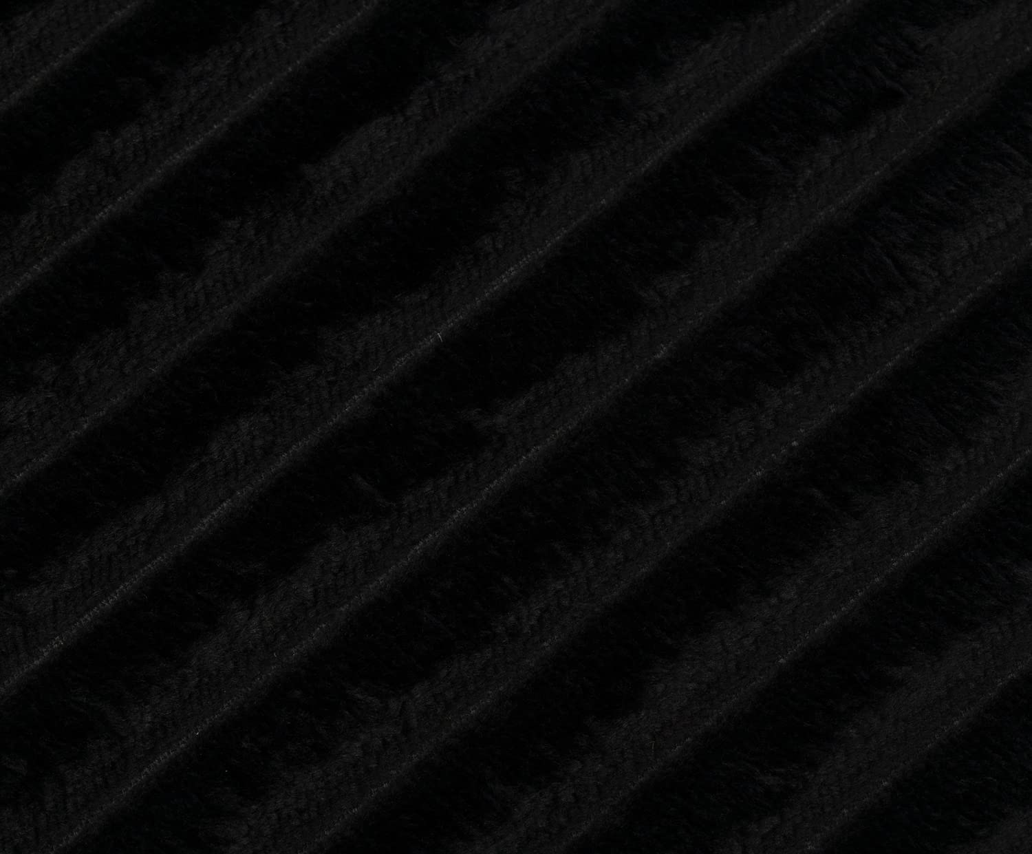 Gözze - Non-Slip Soft Bath Mat, 100% Polyester, 50 x 45 cm - Black, 45 x 50 cm (Rectangular) - Image 3