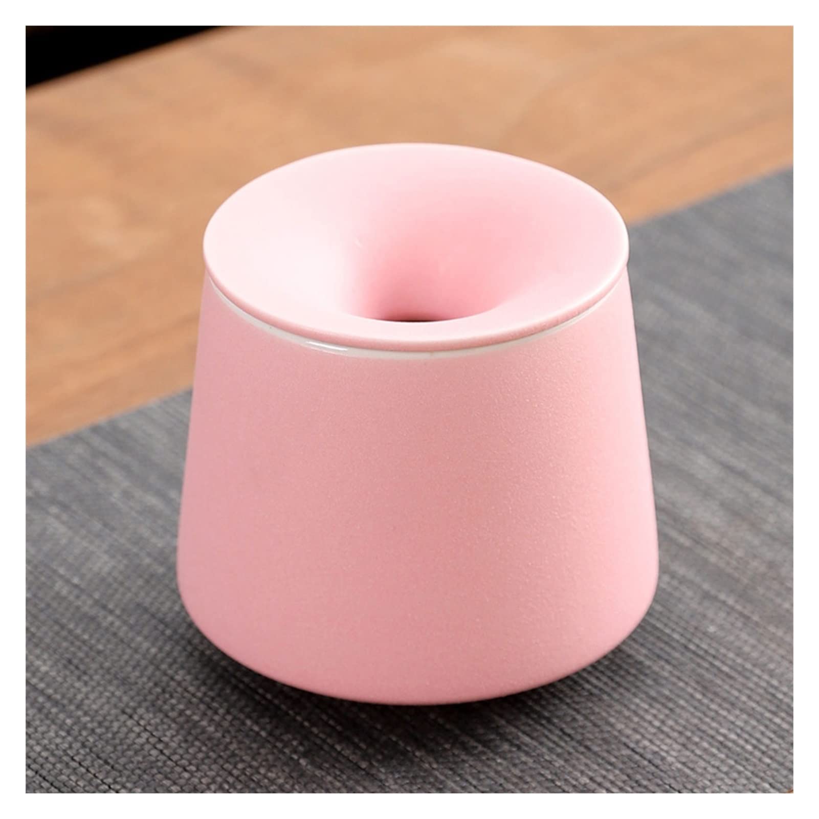 Ashtray Ceramic Frosted Windproof Ash Tray with Funnel Lid Design