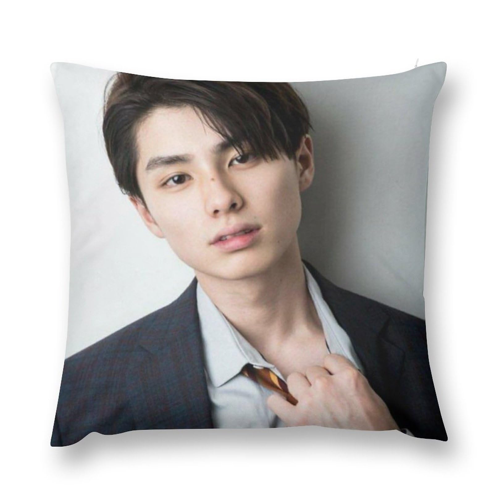 Amazon｜本田響矢 枕カバー ク ッションカバー 正方形の枕の袖 両面